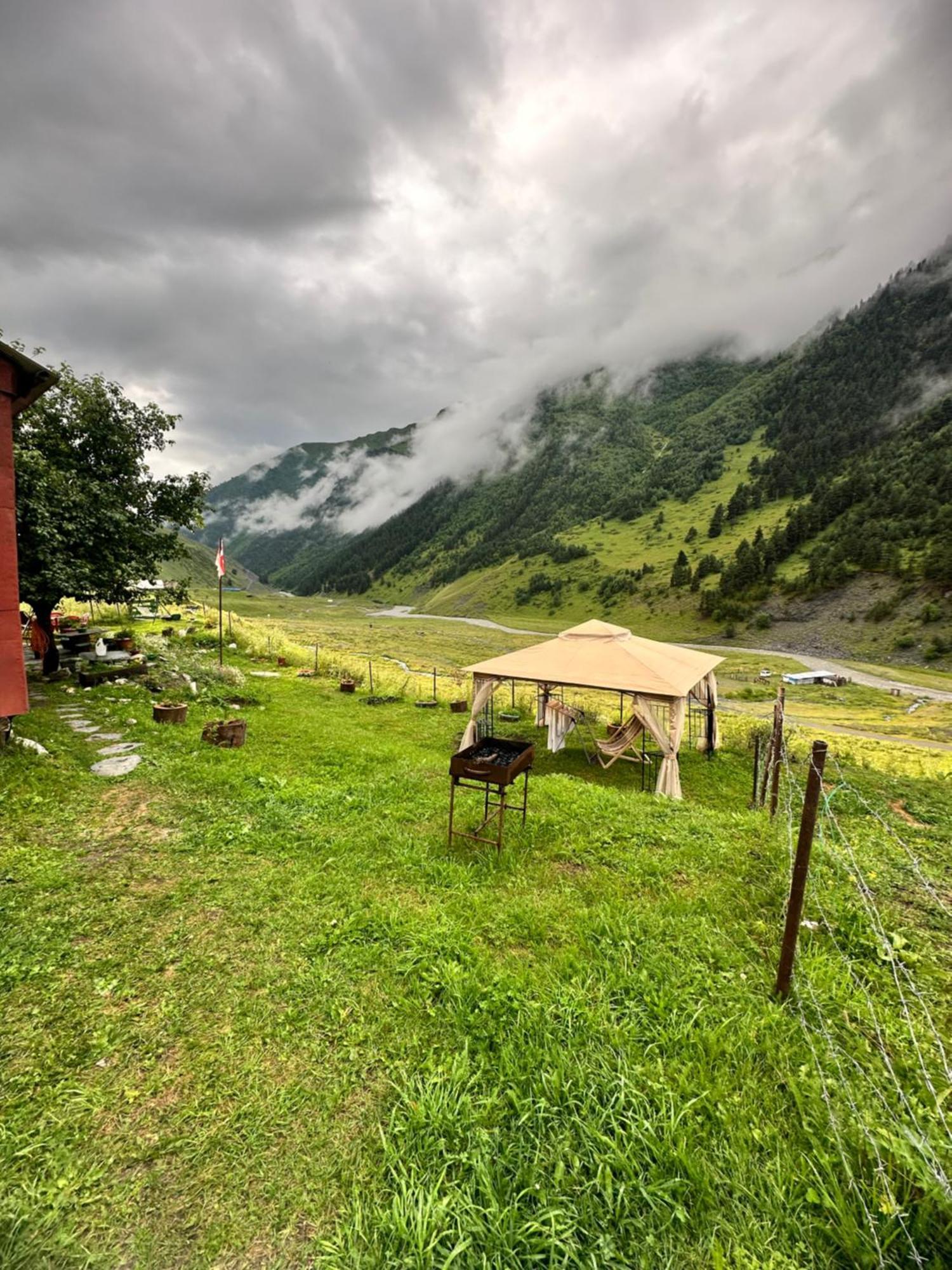 Pirikiti Hotel Akhmeta Buitenkant foto