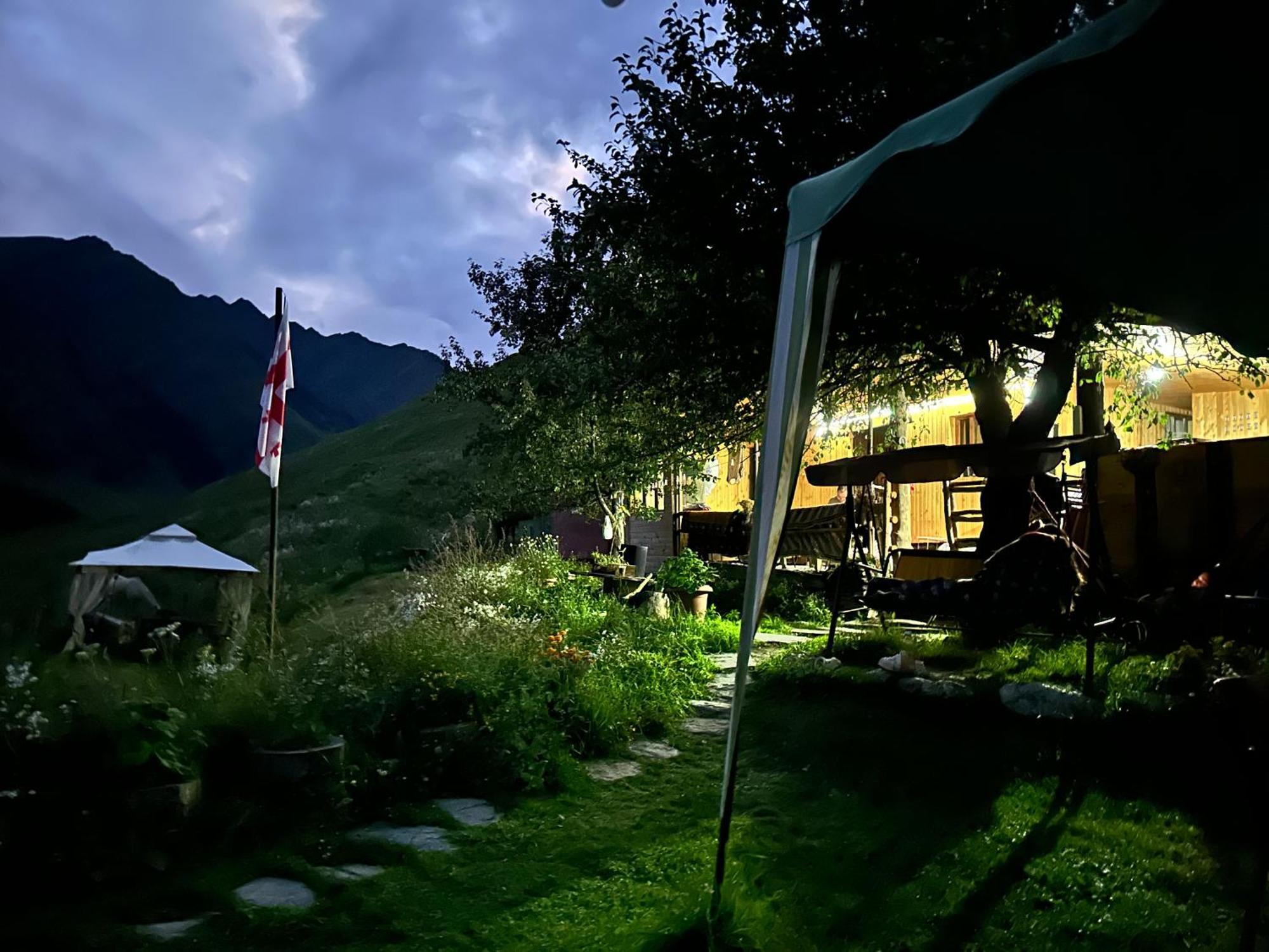 Pirikiti Hotel Akhmeta Buitenkant foto