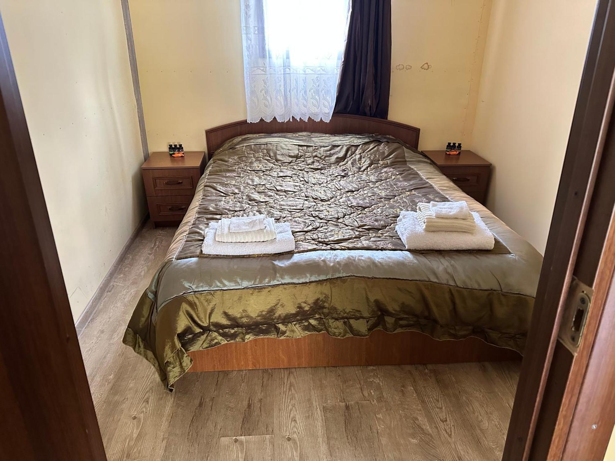 Pirikiti Hotel Akhmeta Buitenkant foto
