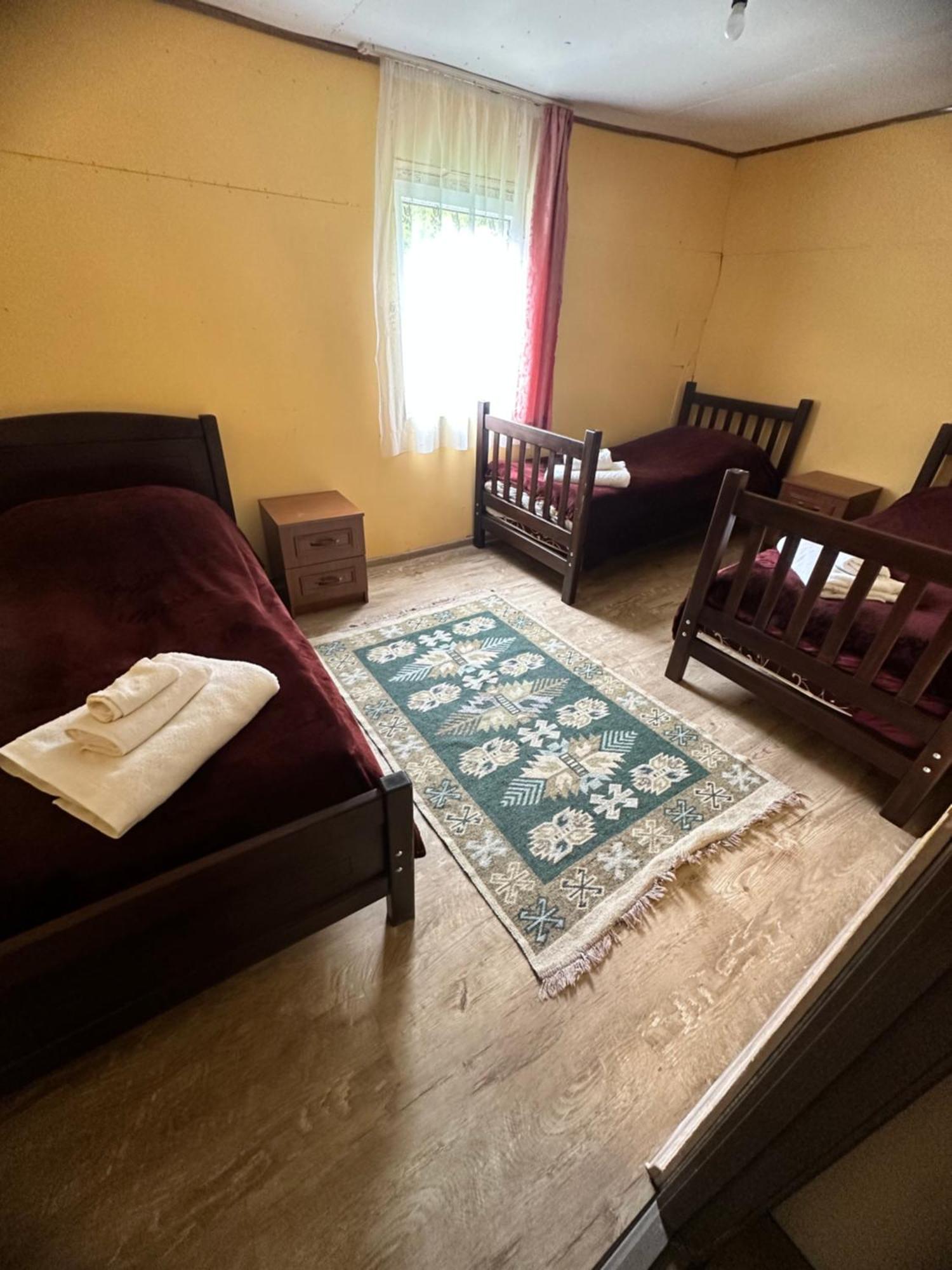 Pirikiti Hotel Akhmeta Buitenkant foto
